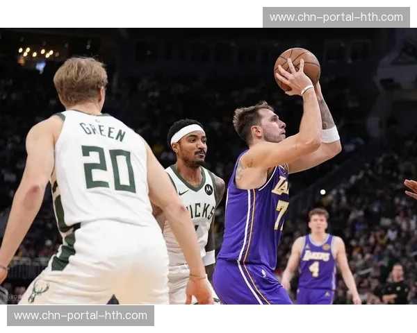 雷霆vs雄鹿前瞻：双核缺阵背靠背疲态，预计低比分防守鏖战